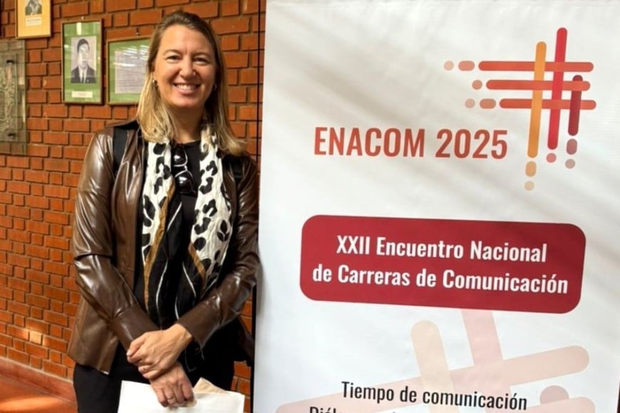 María Milagros Vigil, decana de la Facultad de Filosofía y Humanidades en el Encuentro Nacional de Carreras de Comunicación. Gentileza UCSF