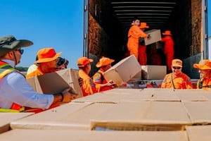 Un cargamento de implementos escolares destinado a estudiantes del sector público llegó a El Salvador, proveniente de Brasil.