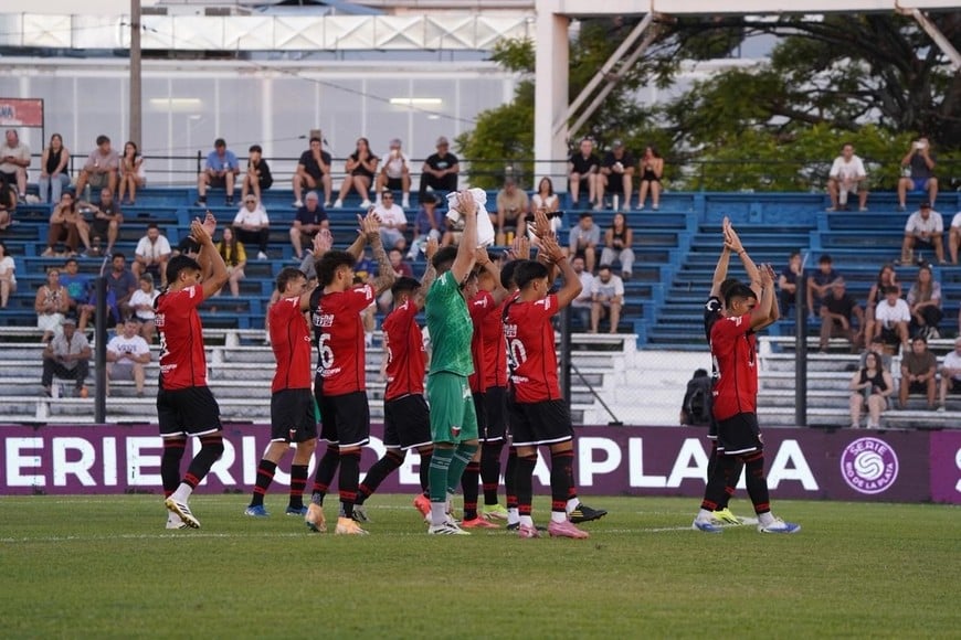Colón cerró su pretemporada en Uruguay con 2 buenas presentaciones. Foto: Fernando Nicola.
