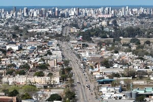 El incidente vial se produjo en avenida Blas Parera, entre Castelli y E. Zeballos. Foto: Fernando Nicola