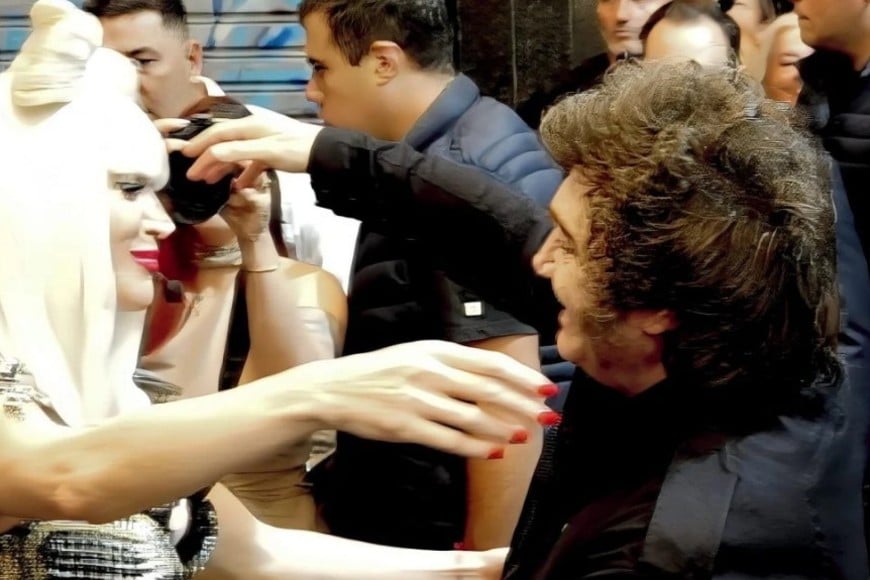 Las fotos y videos recorren las redes sociales.