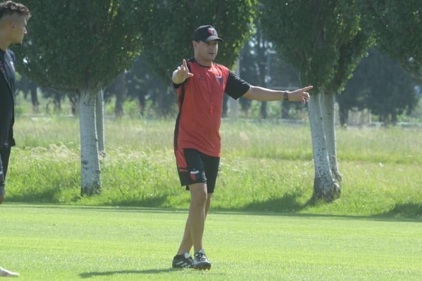 El Colón de Medrán trabaja en busca de su identidad. Foto: Guillermo Di Salvatore.