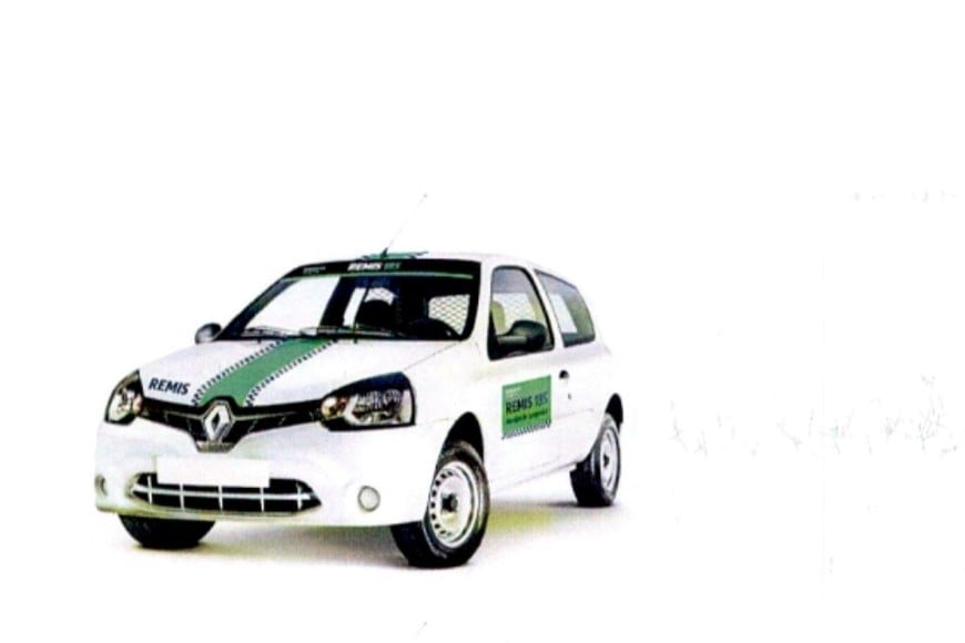 Uno de los modelos que trae de ejemplo el manual, en este caso sobre un auto blanco. Foto: Gentileza