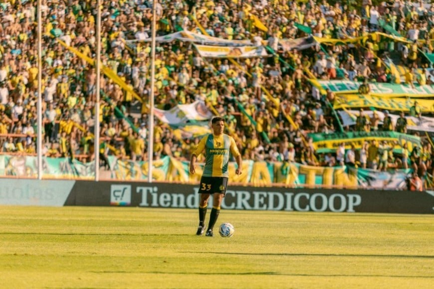 Aldosivi vs Barracas Central. Fotos: @clubaldosivi
