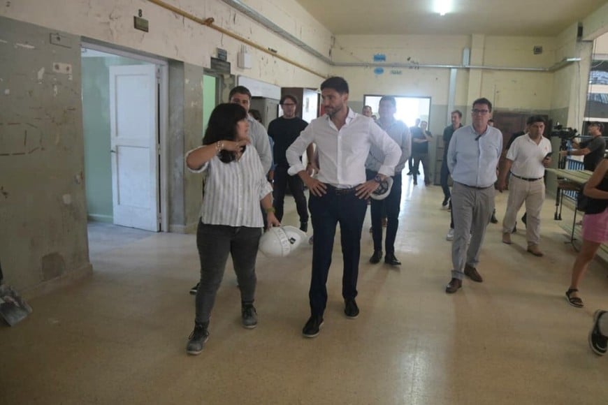 Recorrida oficial por el edificio de “El Comercial”. Crédito: Guillermo Di Salvatore.