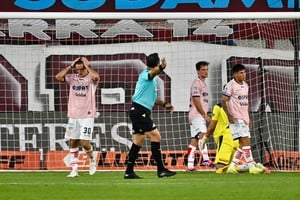 Unión vs Lanús. Foto: Juan Manuel Foglia