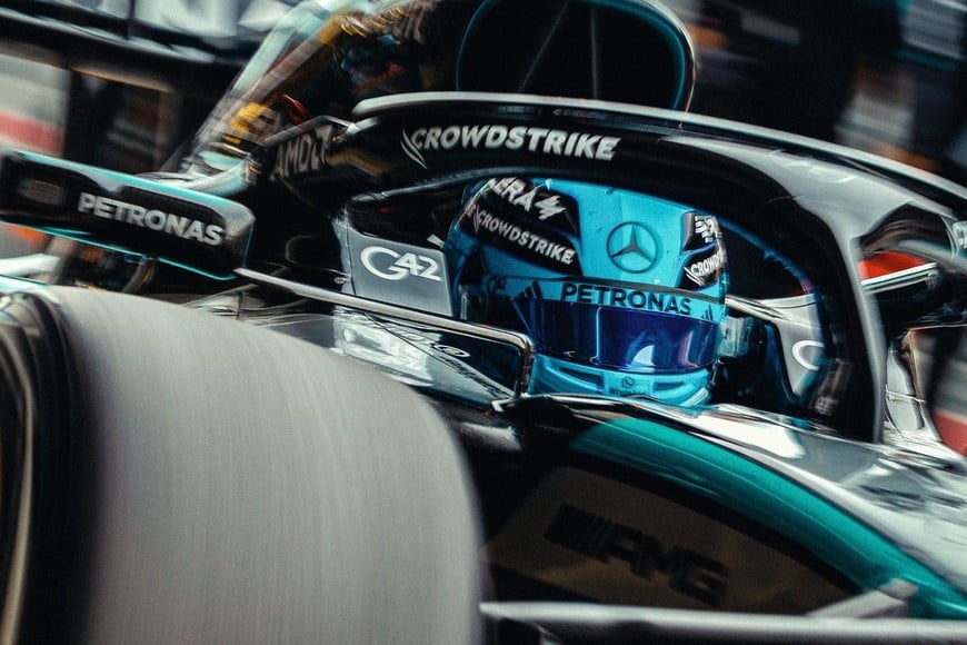 Test de F1 en Barcelona: Mercedes marca el ritmo y Checo Pérez vuelve a pista con Cadillac