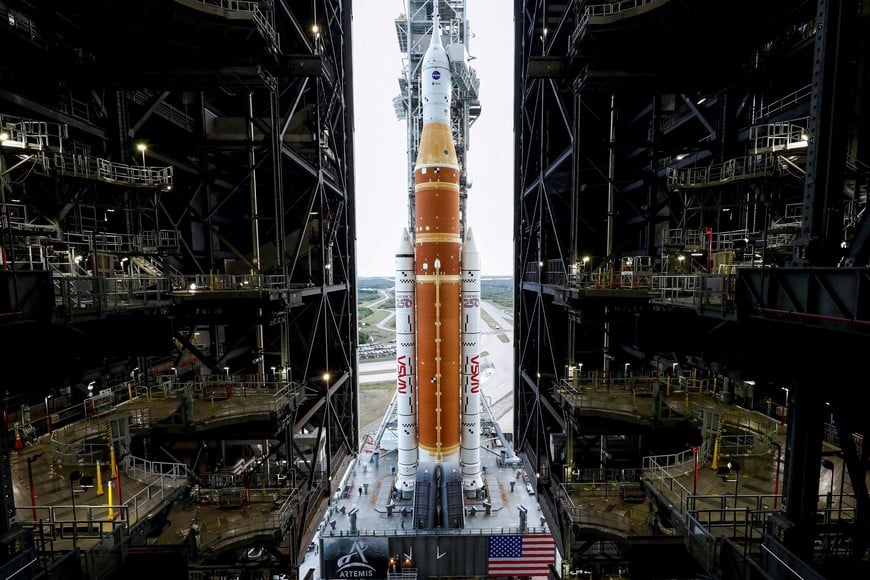 NASA's next-generation moon rocket, the Space Launch System (SLS) rocket with the Orion crew capsule, rolls from the Vehicle Assembly Building to the launch pad at the Kennedy Space Center in Cape Canaveral, Florida, U.S. January 17, 2026. Launch around the moon and back is scheduled for February 6, 2026. REUTERS/Joe Skipper     TPX IMAGES OF THE DAY