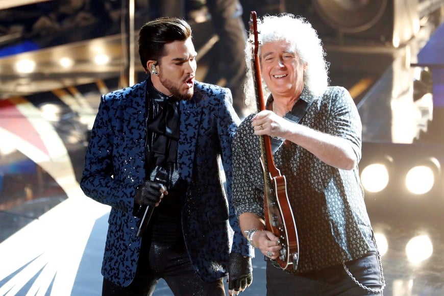 91st Academy Awards - Oscars Show - Hollywood, Los Angeles, California, U.S., February 24, 2019. Adam Lambert (L) performs with Brian May of Queen. REUTERS/Mike Blake eeuu los angeles Adam Lambert Brian May 91 entrega premios oscar