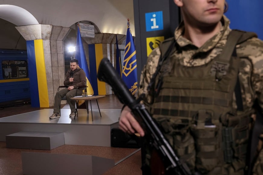 Ukraine's President Volodymyr Zelenskiy attends a news conference at a metro station, as Russia’s attack on Ukraine continues, in Kyiv, Ukraine April 23, 2022. REUTERS/Gleb Garanic