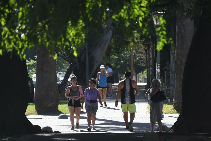 Las altas temperaturas marcarán el ritmo de las actividades al aire libre. Crédito: Flavio Raina.