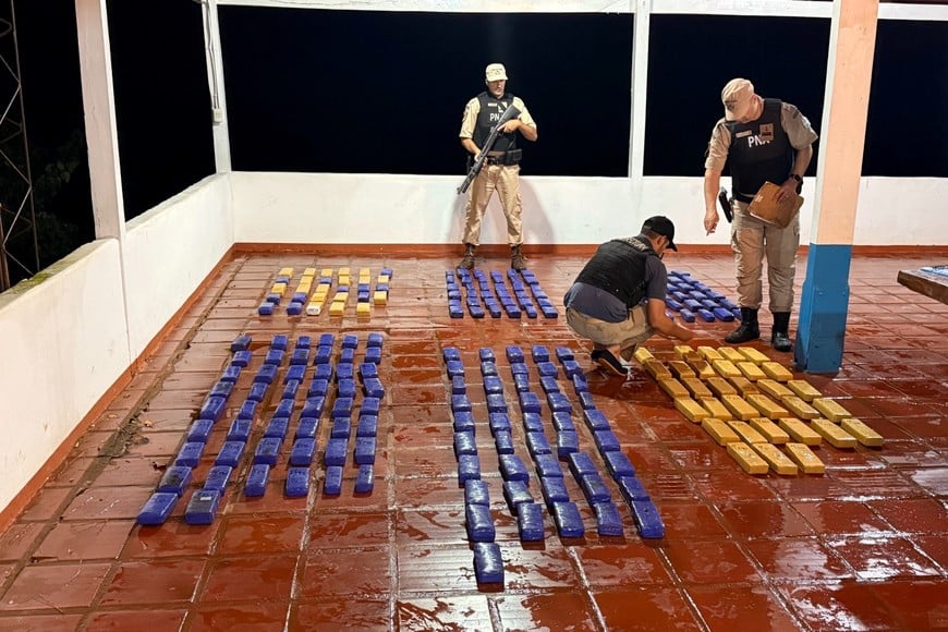 Misiones: Secuestraron 130 kilos de marihuana tras una persecución en lancha por el río Paraná