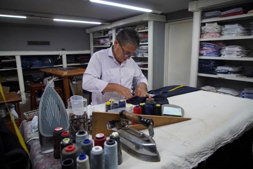 Oscar Vera - Sastre.  Foto: Fernando Nicola