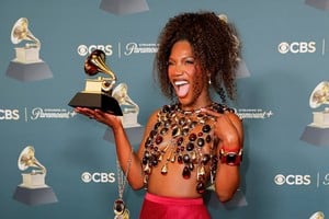 La moda y la música se fusionan en una noche inolvidable en Los Ángeles. Crédito: REUTERS.