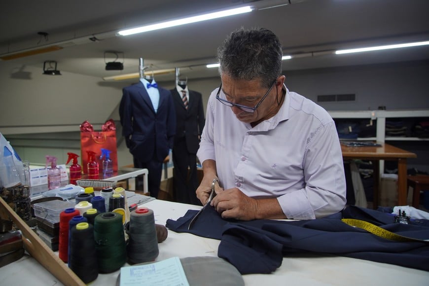 Oscar Vera - Sastre.  Foto: Fernando Nicola