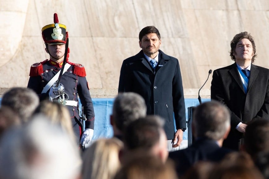 El gobernador de la provincia de Santa Fe, Maximiliano Pullaro, junto al presidente de la Nación, Javier Milei.