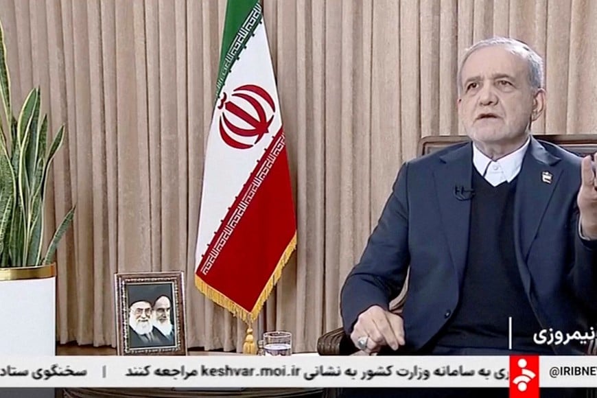 Iran's President Masoud Pezeshkian speaks during an interview with the state TV, amid protests, in Tehran, Iran in this screengrab obtained from a video released on January 11, 2026. IRIB/via Reuters TV/Handout via REUTERS THIS IMAGE HAS BEEN SUPPLIED BY A THIRD PARTY IRAN OUT. NO COMMERCIAL OR EDITORIAL SALES IN IRAN. NO USE IRAN, BBC PERSIAN. NO USE VOA PERSIAN. NO USE MANOTO. NO USE IRAN INTERNATIONAL. NO USE RADIO FARDA.

     TPX IMAGES OF THE DAY