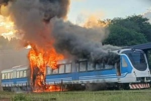 Dos vagones del Tren de las Sierras