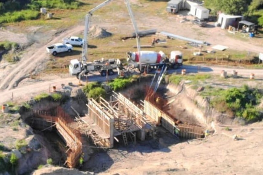 Cuenta con un presupuesto oficial de $473.065.018,60 y es ejecutada por la empresa ICA, adjudicataria mediante licitación pública.