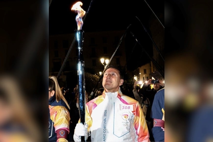 Javier Zanetti participó del relevo de la antorcha rumbo a Milano-Cortina 2026.