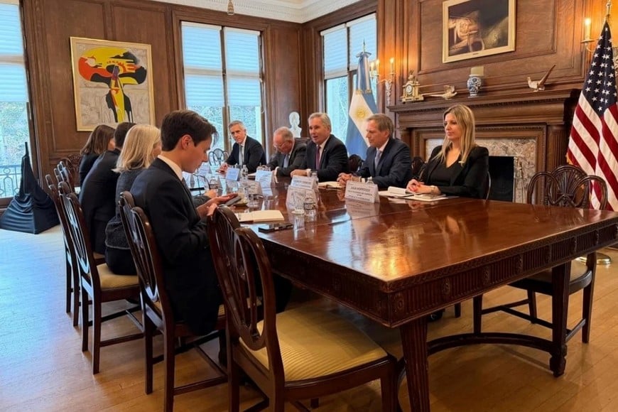 Pablo Quirno encabezó reuniones en Washington antes de la cumbre de minerales críticos.