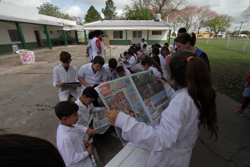 niños escuela el litoral