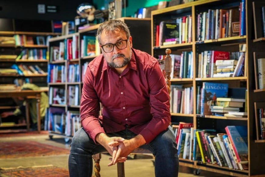 Fabricio Tocco, escritor, músico e investigador bonaerense radicado en Australia