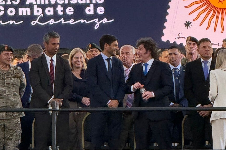 Milei, Pullaro, Martín Menem y Gisela Scaglia presentes en la conmemoración oficial en San Lorenzo.