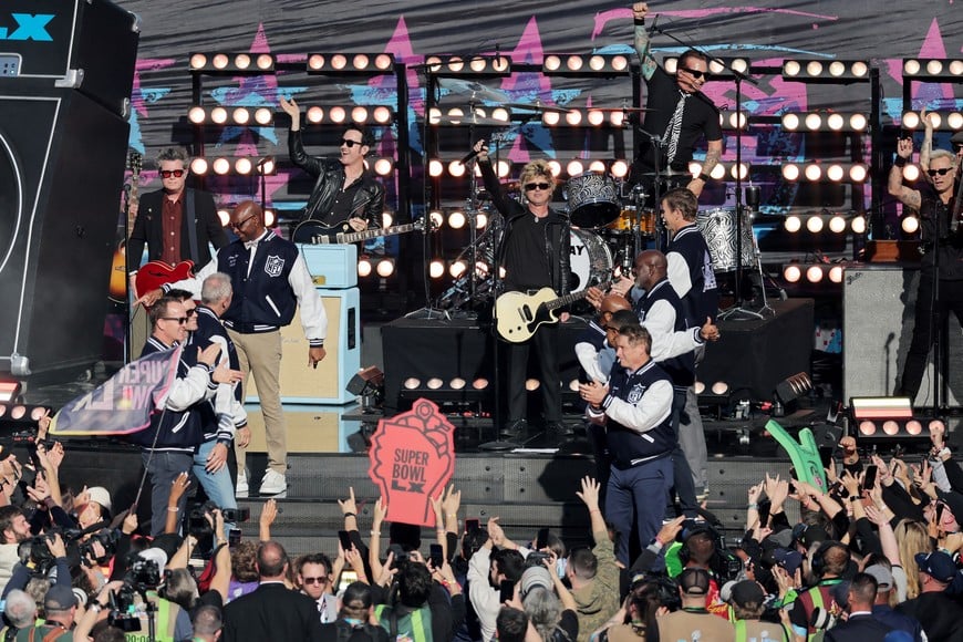 Football - NFL - Super Bowl LX - New England Patriots v Seattle Seahawks - Levi's Stadium, Santa Clara, California, United States - February 8, 2026
Green Day perform before the game REUTERS/Carlos Barria