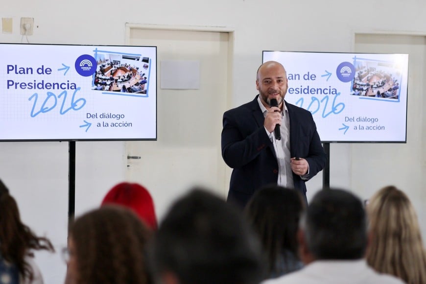 "No queríamos ser fundacionales, queríamos darle una continuidad institucional”, se afirmó Basile.

Concejo Santa Fe.