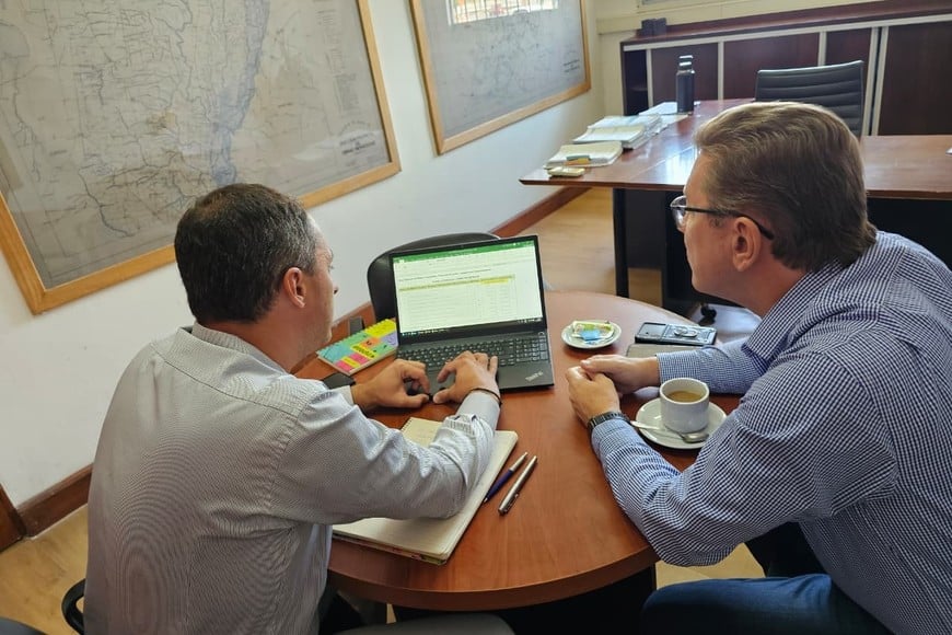 Aseguro Borla, tras la reunión que mantuvo en Santa Fe con el Secretario de Recursos Hídricos del Ministerio de Obras Públicas, Nicolás Mijich.