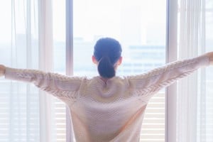 Alinear los tiempos de descanso con el ciclo natural de luz y oscuridad facilita la acción del reloj circadiano