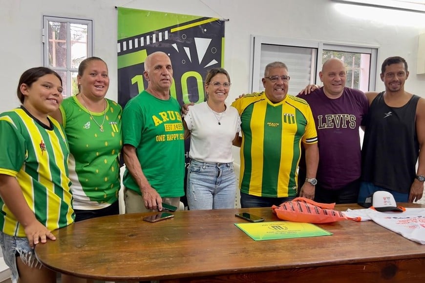 Garato, de 17 años y una de las principales promesas locales en aguas abiertas