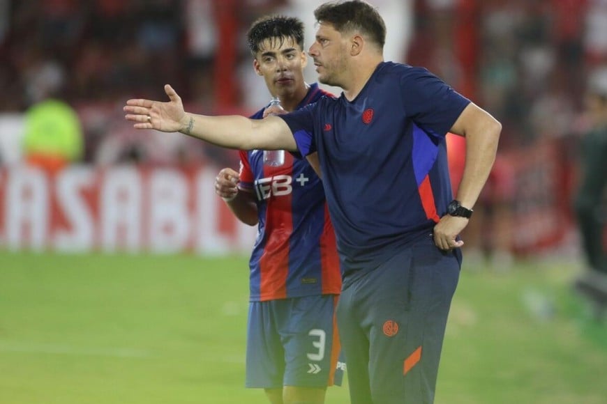 Ayude se mostró dolido tras la caída en el clásico.