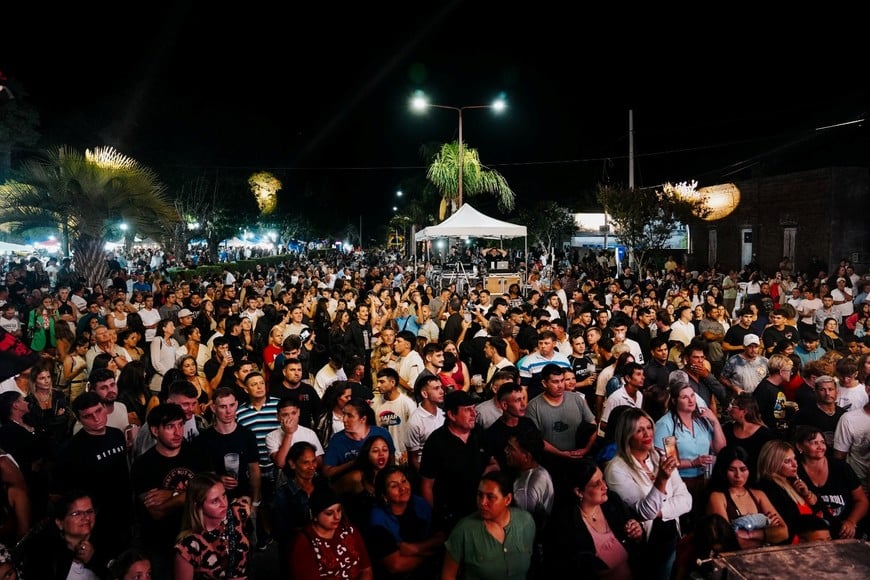 Las actividades desarrolladas reflejan una forma de hacer arraigada en cada localidad, donde instituciones, vecinos y tradiciones sostienen la vida social del departamento.
