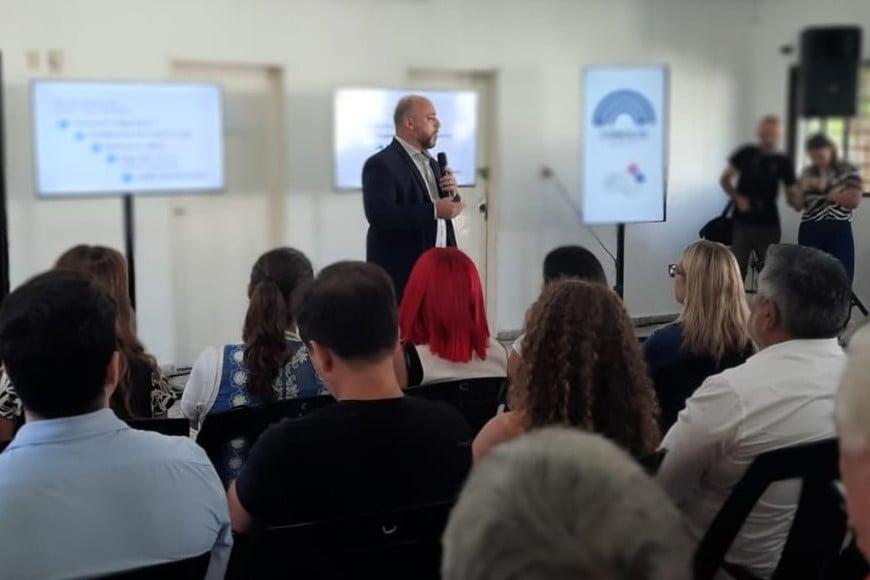 "Necesitamos mucha información, necesitamos mucha comunicación y creo que eso también va a ser muy importante en el año", dijo Basile.