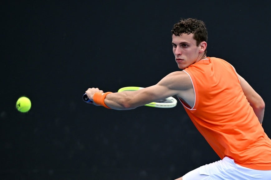 Tennis - Australian Open - Melbourne Park, Melbourne, Australia - January 19, 2026
Argentina's Juan Manuel Cerundolo in action during his first round match against Australia's Jordan Thompson REUTERS/Jaimi Joy