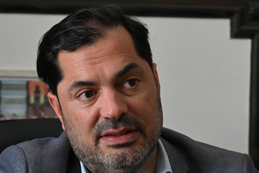 Roal Báscolo, ministro de Trabajo, encabezó ayer una reunión con jueces, legisladores y empresarios por el funcionamiento del sistema de las comisiones médicas en la provincia.