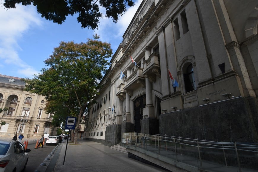 La solicitud también puede hacerse de manera presencial, en las distintas sedes tribunalicias.