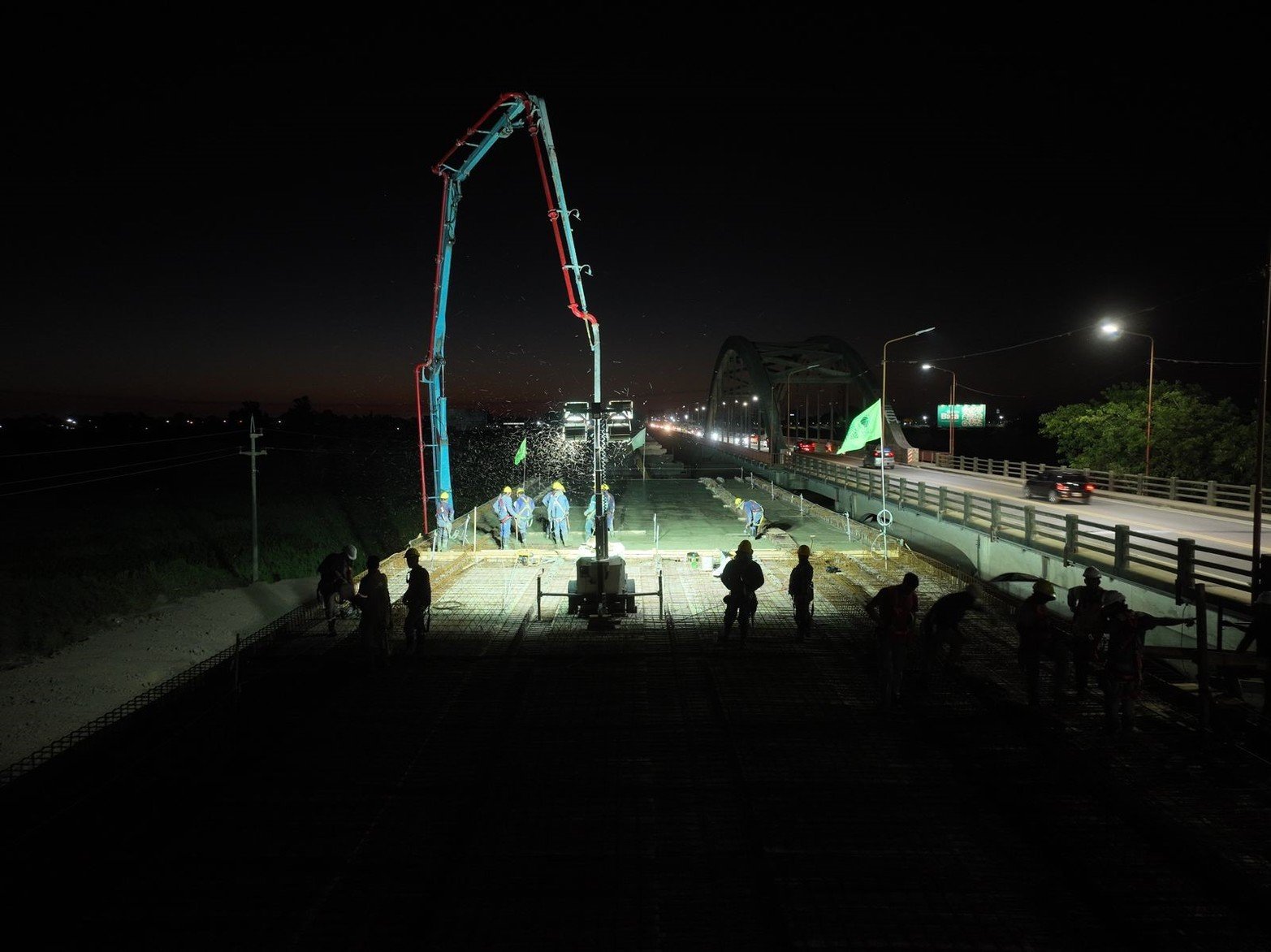 Hormigonado del primer tramo del nuevo Puente Carretero.
