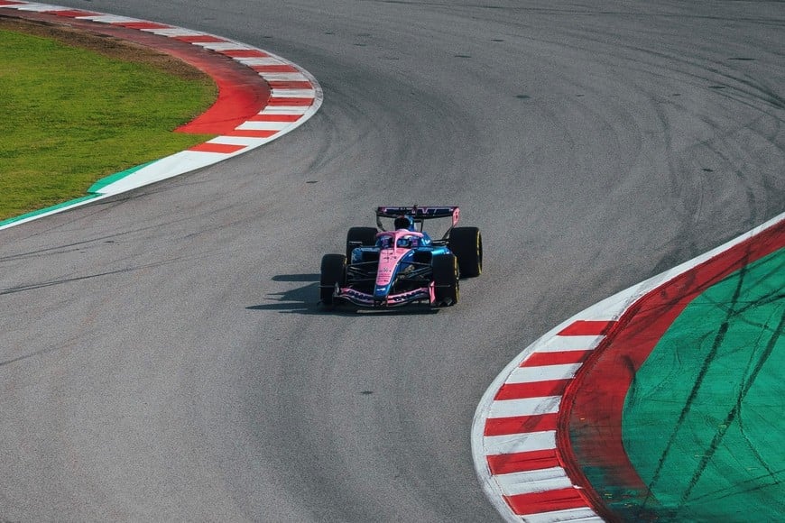 Debut con complicaciones para Colapinto en el primer día de test oficial.