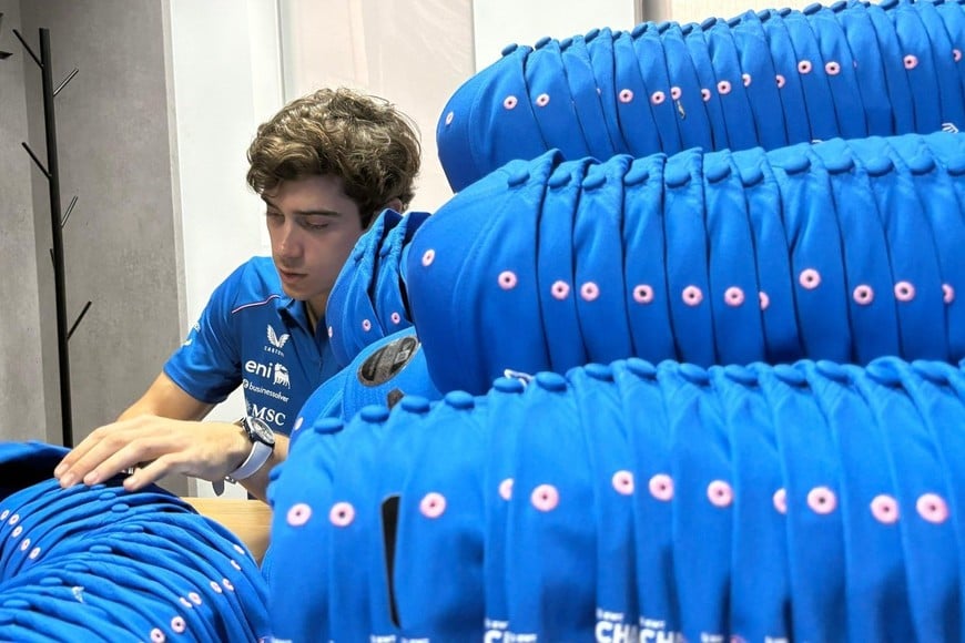 Debut con complicaciones para Colapinto en el primer día de test oficial.