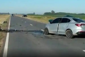 Tragedia en la ruta 90: chocaron de frente una camioneta y un auto y murieron dos mujeres