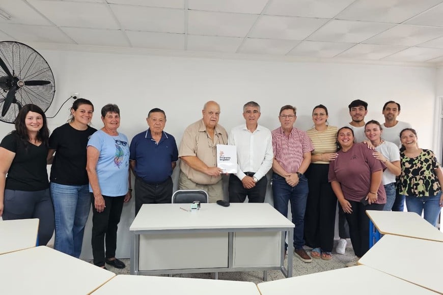 Borla y Bastía apoyan a instituciones de San Justo con aportes provinciales