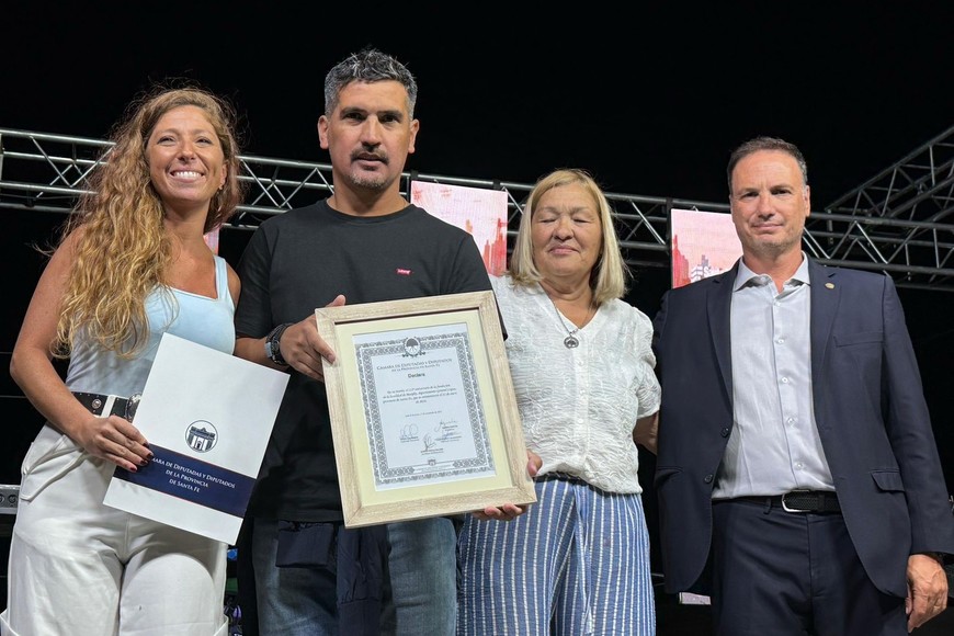 Galnares reafirma su compromiso con el trabajo territorial, el acompañamiento a las instituciones y el fortalecimiento de iniciativas que promueven el desarrollo social, cultural y productivo de la provincia.