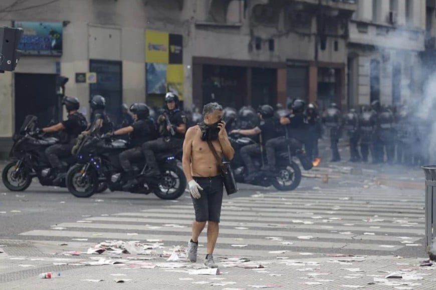 Incidentes en inmediaciones del Congreso de la Nación.