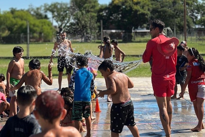 Cayastá cerró la Escuela de Verano y celebró una feria gastronómica