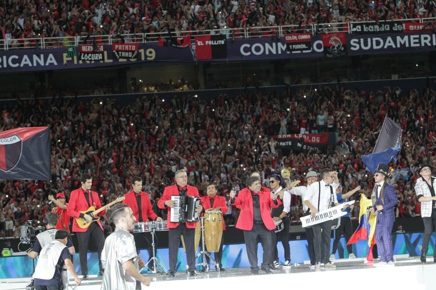 El inolvidable show de Los Palmeras en La Nueva Olla en Asunción del Paraguay.