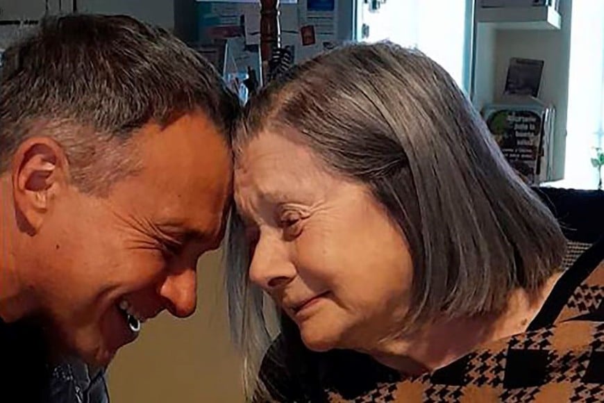 Sergio Lapegüe contó el violento asalto que sufrió su madre Elba.