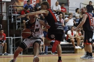 El sabalero quedó con récord de 6-14 y sigue en la zona baja de la tabla. Foto: LNB.